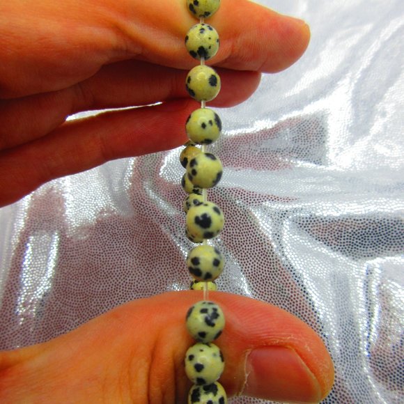 Dalmatian Jasper 6mm Round 7" Stretchy Gemstone Bracelet - Picture 3 of 3
